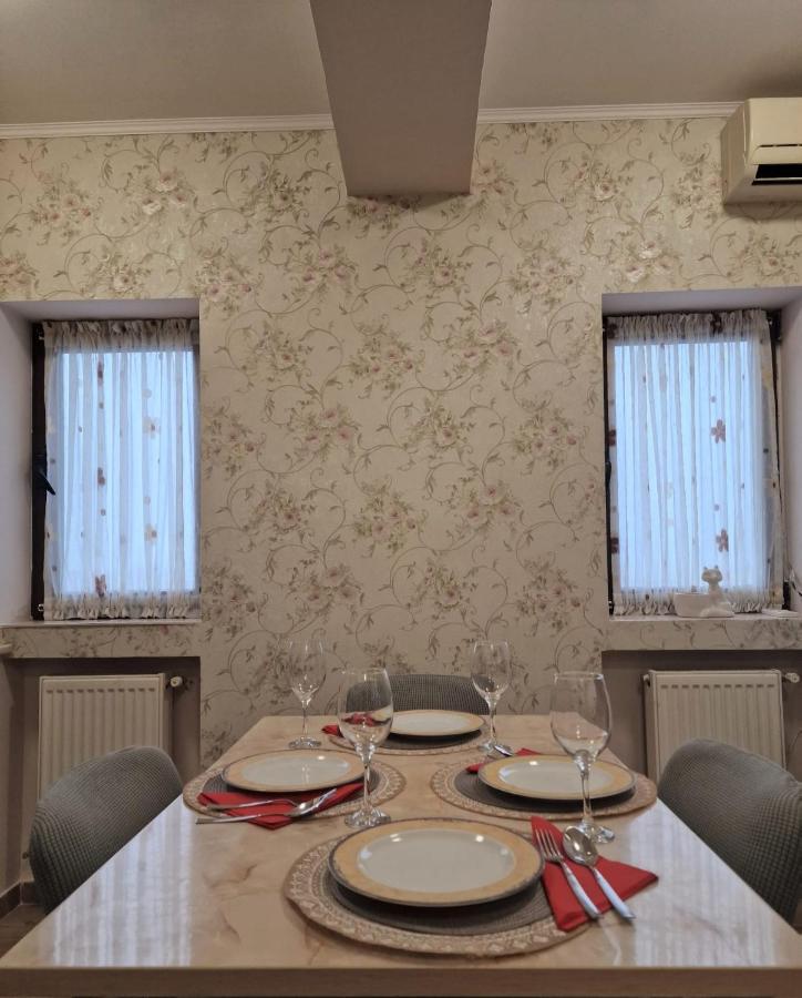 Laroka House Beautiful Apartment Universitate Center Бухарест Экстерьер фото
